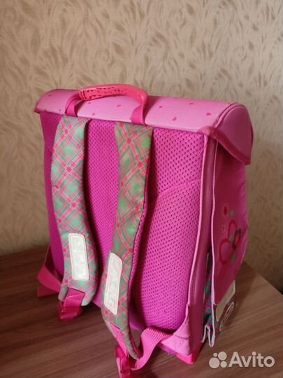 Продам школьный ранец