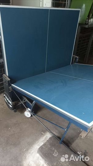 Теннисный стол