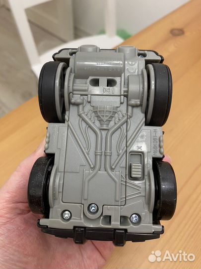 Неубиваемая машина little tikes