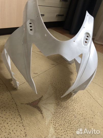 Продам передний пластик suzuki gsxr750 l1