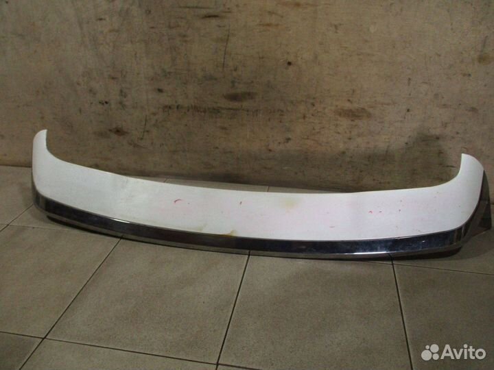 Спойлер двери багажника Peugeot 2008