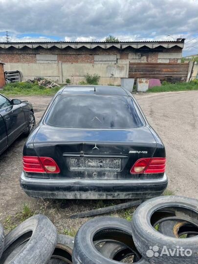 Авто на разбор Mercedes-Benz E240 W210 112.911