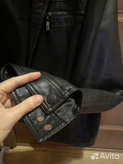 Куртка кожанная