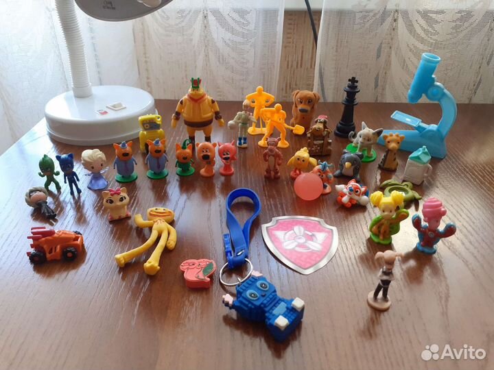 Игрушки из киндера