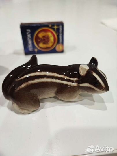 Фарфоровые статуэтка бурундук лфз