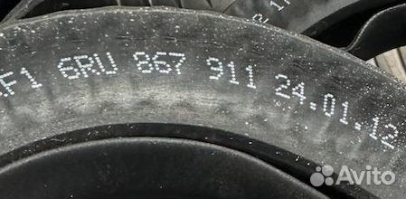 Уплотнительная резинка Volkswagen Polo 5