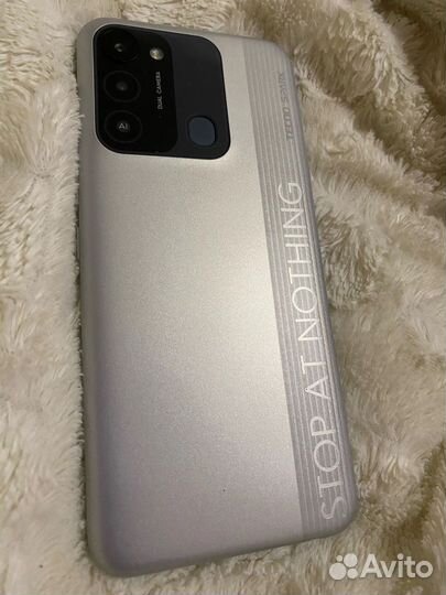 TECNO Spark 8C, 4/64 ГБ