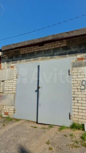 Гараж, > 30 м²