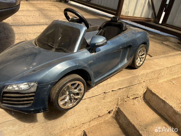 Детский электромобиль