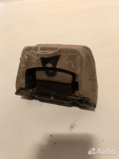 Подушка двигателя Шкода Октавия Тур