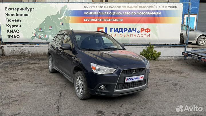 Ручка передней двери наружная правая Mitsubishi AS