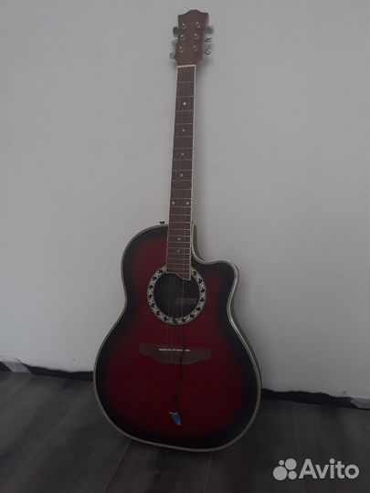 Акустическая гитара с подключением