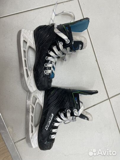 Хоккейные коньки bauer детские