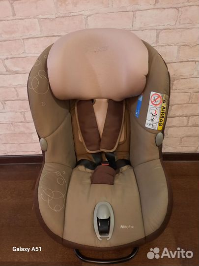 Автокресло Maxi Cosi MiloFix