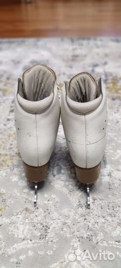 Коньки фигурные edea chorus 235