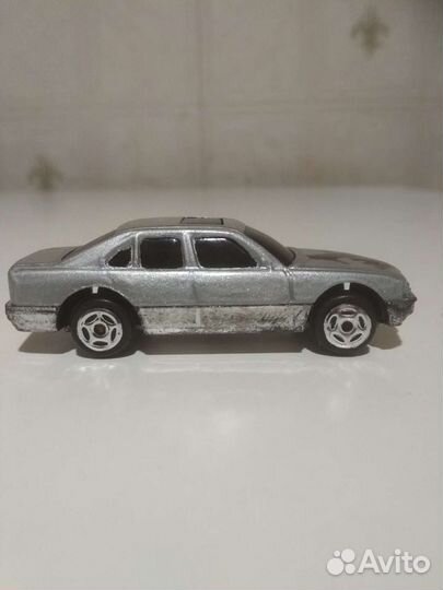 Модель автомобиля