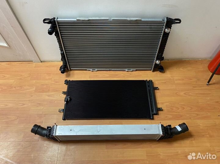 Радиатор охлаждения Audi A4 B8 A5 8T Q5 8R