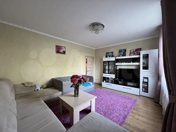 3-к. квартира, 76 м², 1/17 эт.