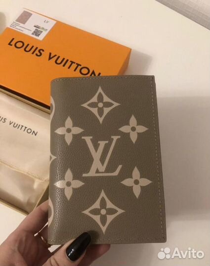 Обложка на паспорт louis vuitton