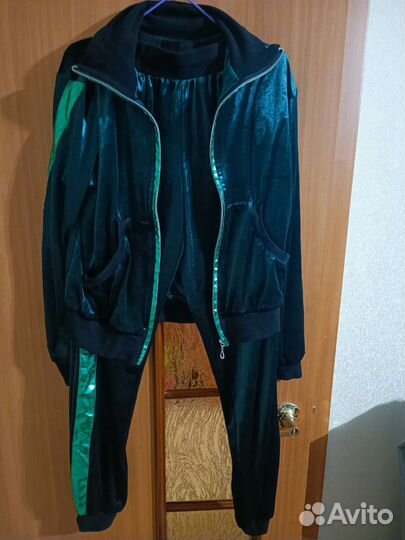 Спортивный костюм