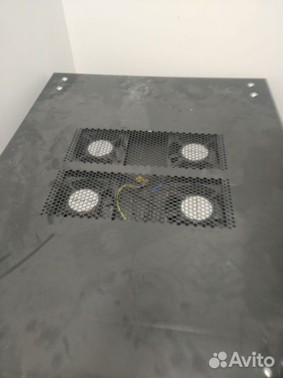 Серверный шкаф Hyperline