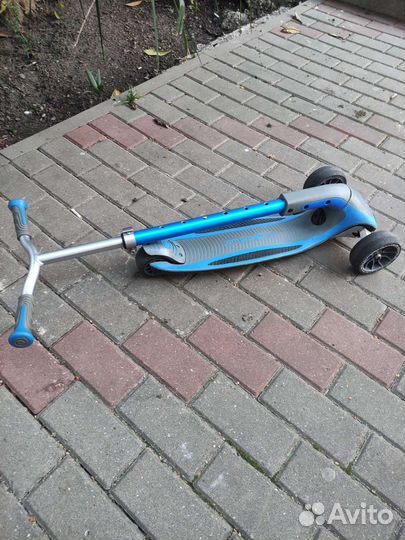 Самокат Globber