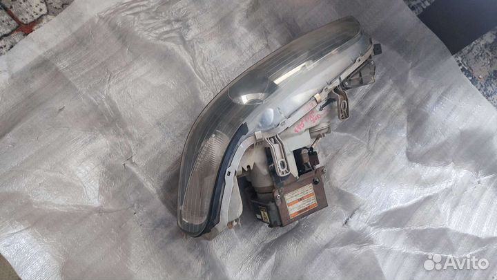 Фара Honda Integra DC2 Type-r spec 98 ксенон