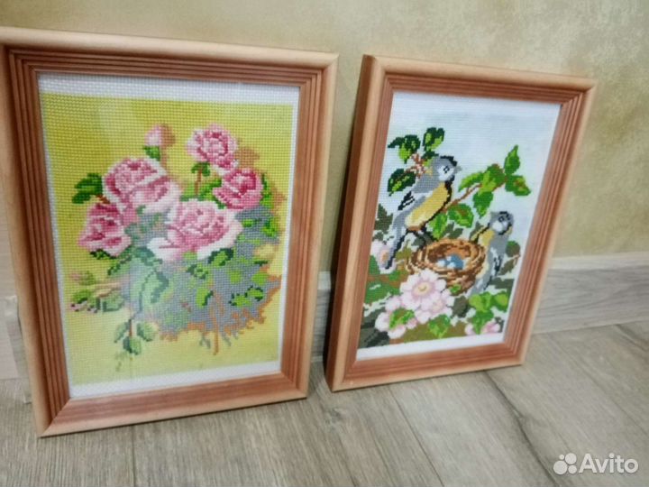 Картина вышитая