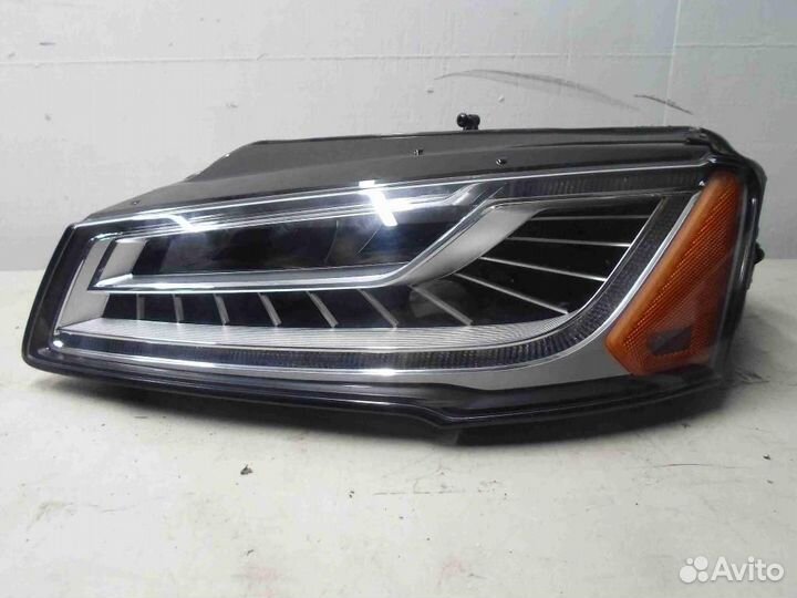 Фара левая Audi A8/S8