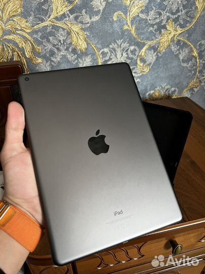 iPad 9 поколения
