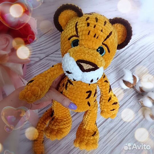 Вязаная игрушка ручной работы