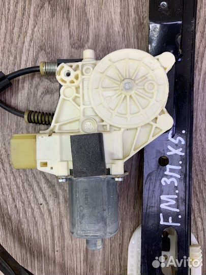 Стеклоподъемник задний правый Ford Mondeo хетчбэк