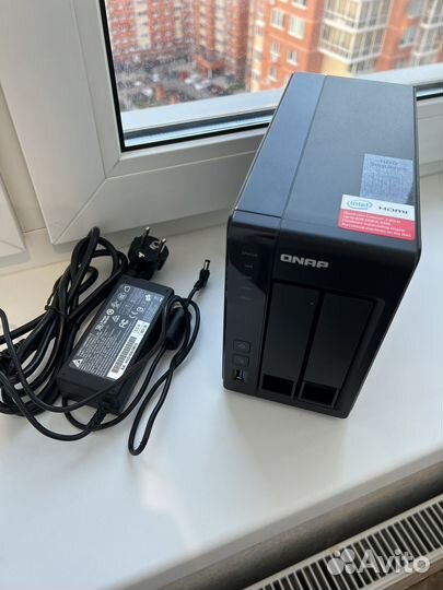 Nas qnap 251+ не включается