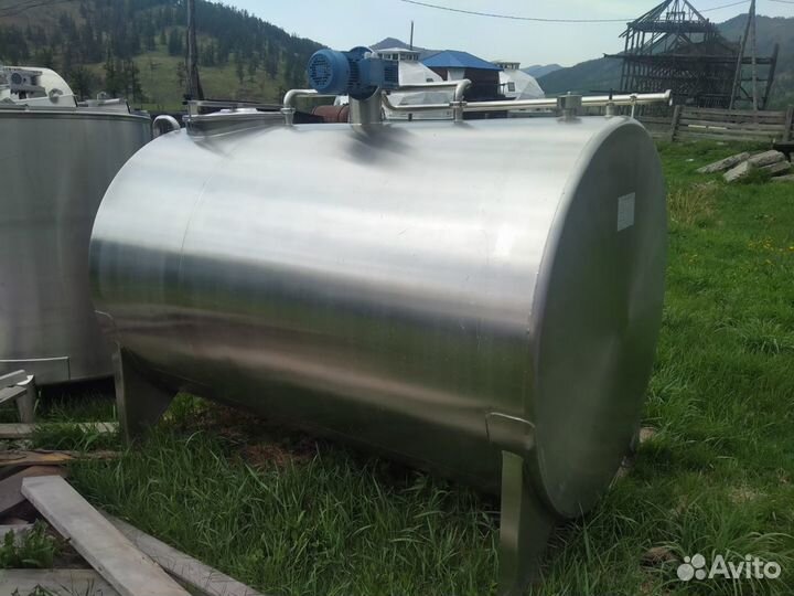 Продам ёмкость пищевую 3000л нержавеющая сталь