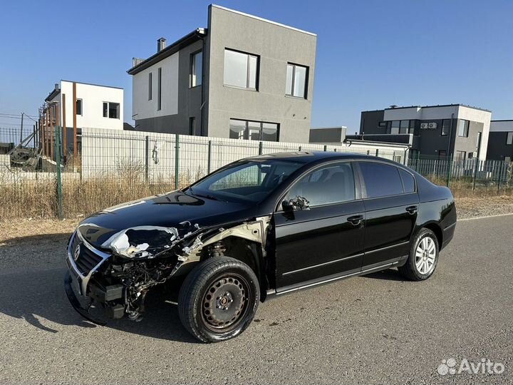 Volkswagen Passat 2 МТ, 2006, битый, 300 000 км