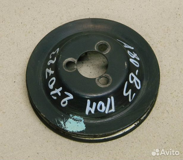 Шкив помпы Audi 80 B3