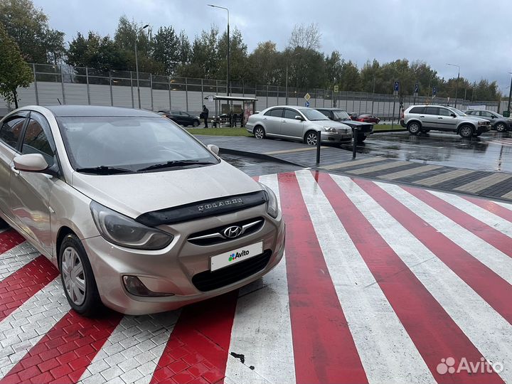 Hyundai Solaris 1.4 AT, 2014, 323 000 км