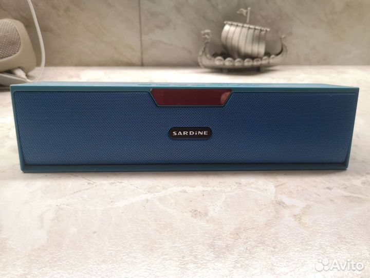 Музыкальная колонка с блютузом