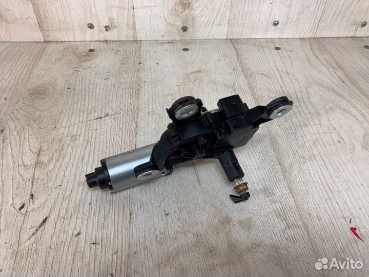 Моторчик стеклоочистителя задний Vw Touareg 2 3.0