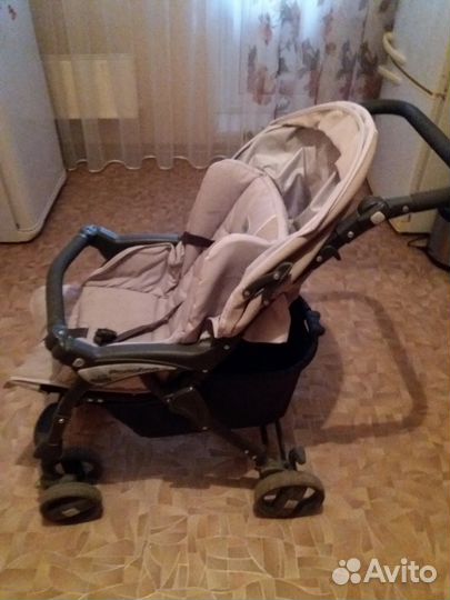Продам прогулочную коляску