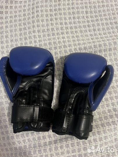 Боксерские перчатки green hill 6