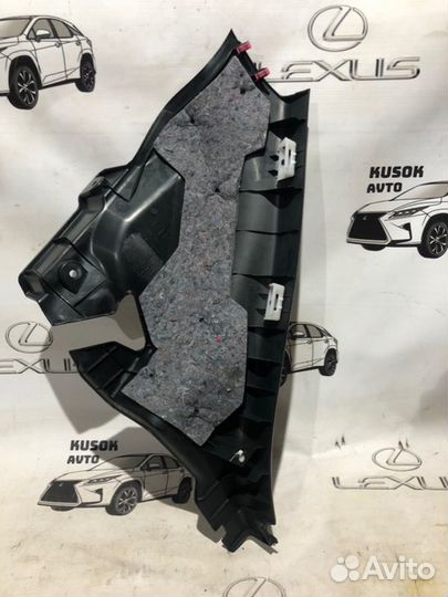 Обшивка салона задняя правая Lexus Rx 350