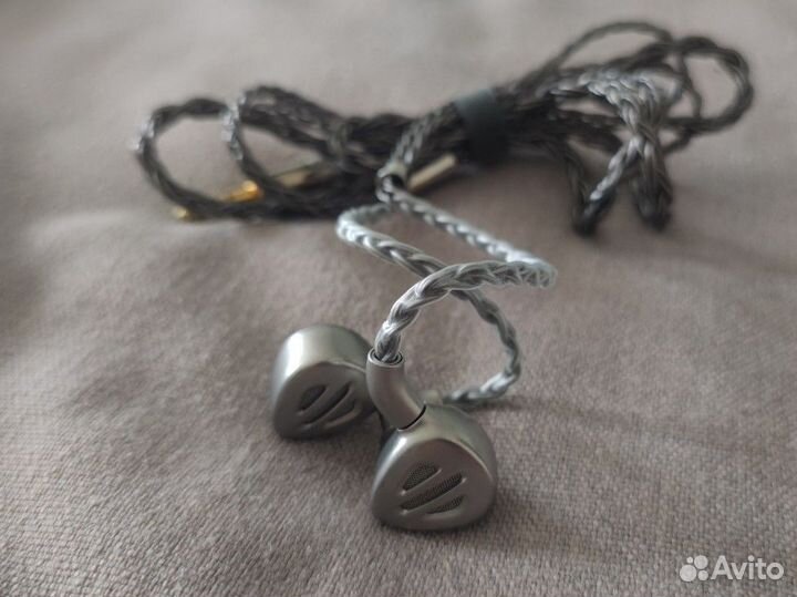 Наушники Fiio FH9