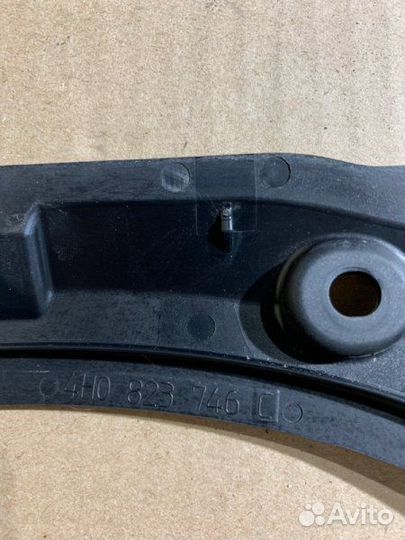 Защитный кожух правый Audi A8 D4 4H long CGW 2011