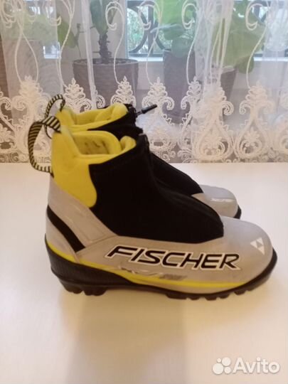 Ботинки лыжные, детские