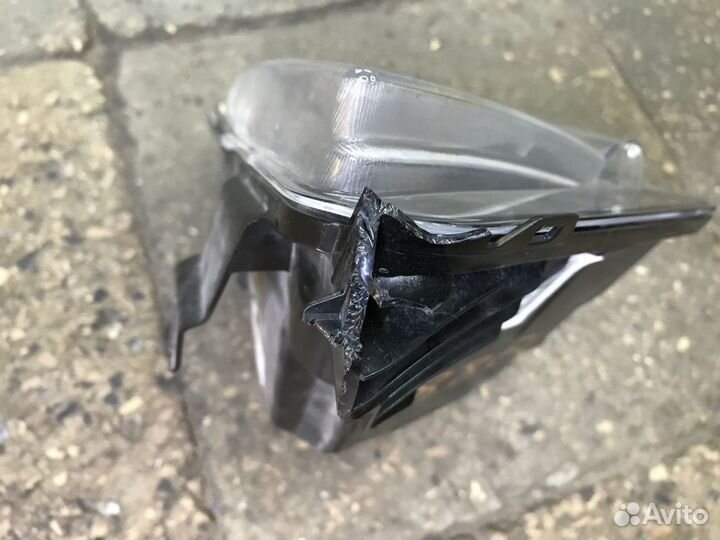 Фара левая Ford Mustang V 09-12