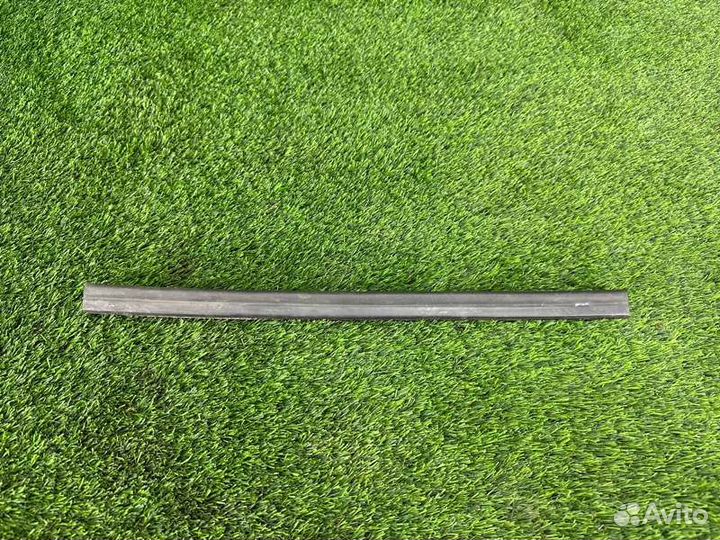 Уплотнитель кузова передний Bmw 5 E60 M54B30 2003