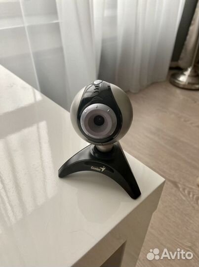 Веб-камера Genius