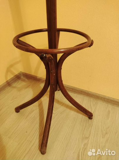 Вешалка напольная деревянная