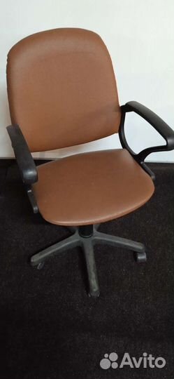 Компьютерное кресло